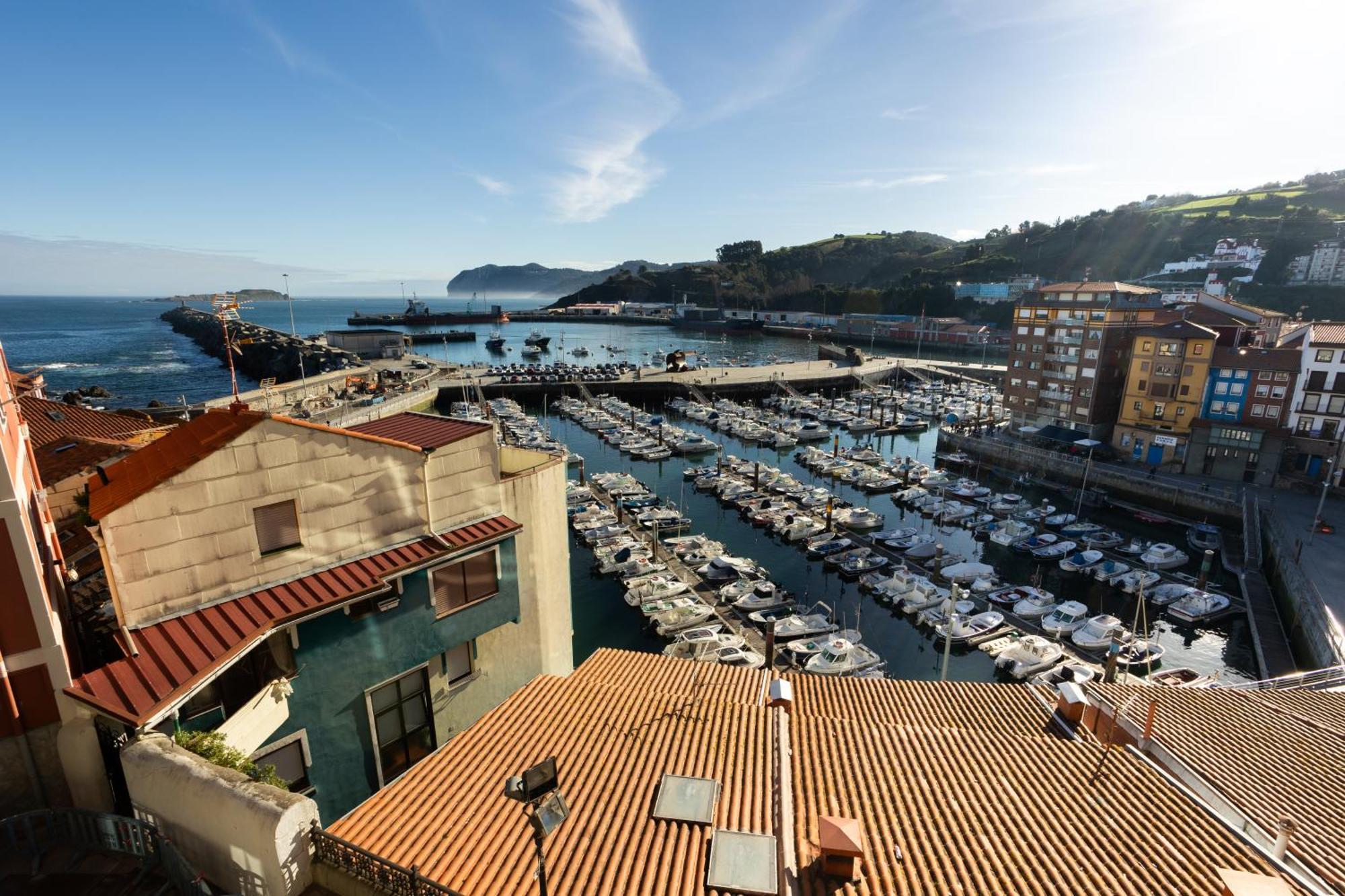 Apartamentos Bermeo, Museoa ภายนอก รูปภาพ